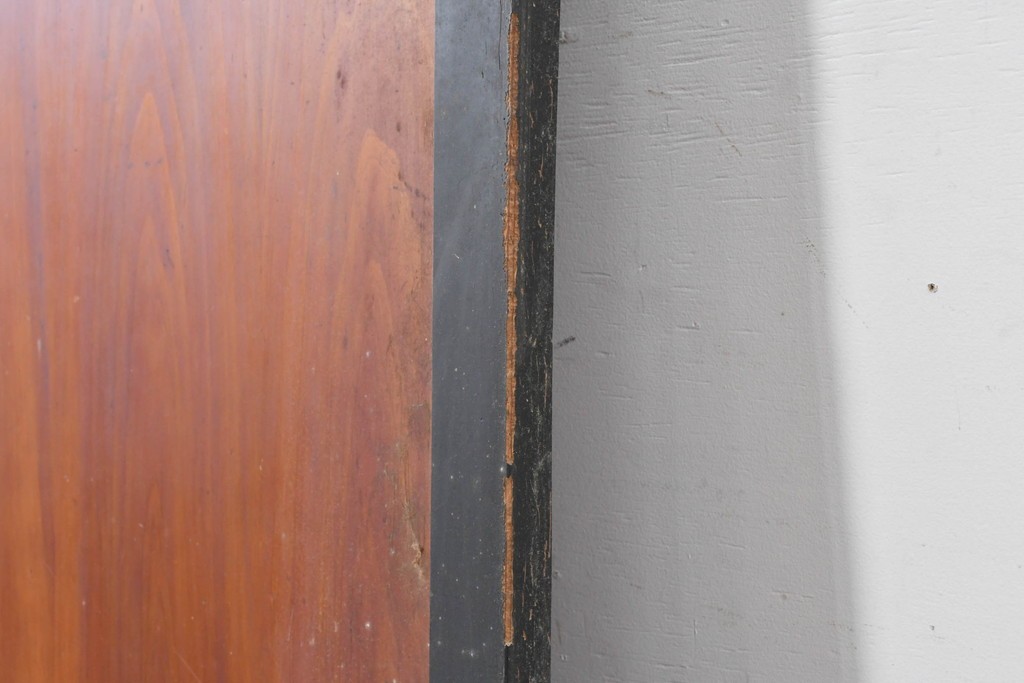 アンティーク建具　明治期　黒い框に板戸面が映える板戸2枚セット　(R-087460)