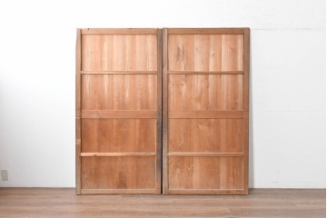 アンティーク建具　明治期　黒い框に板戸面が映える板戸2枚セット　(R-087460)
