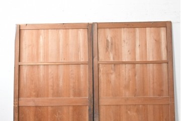 アンティーク建具　明治期　黒い框に板戸面が映える板戸2枚セット　(R-087460)