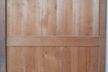 アンティーク建具　明治期　黒い框に板戸面が映える板戸2枚セット　(R-087460)