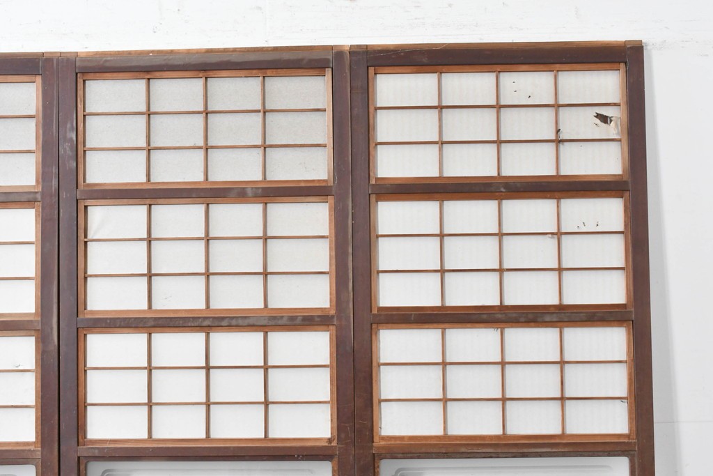 アンティーク建具　昭和初期　裏障子付き　すっきりとした細身の桟が美しい幅狭格子戸4枚セット　(R-087461)