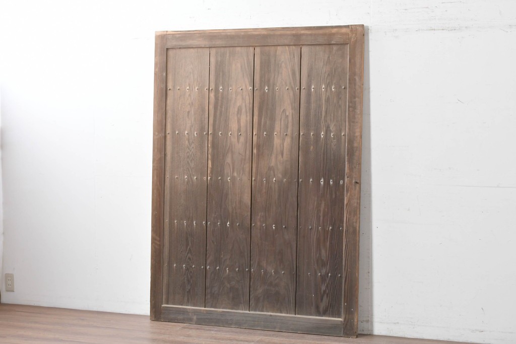 アンティーク建具　大正から昭和初期　杉材　木味の良さが引き立つ蔵戸1枚　(R-087463)