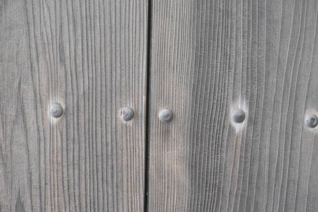 アンティーク建具　大正から昭和初期　杉材　木味の良さが引き立つ蔵戸1枚　(R-087463)