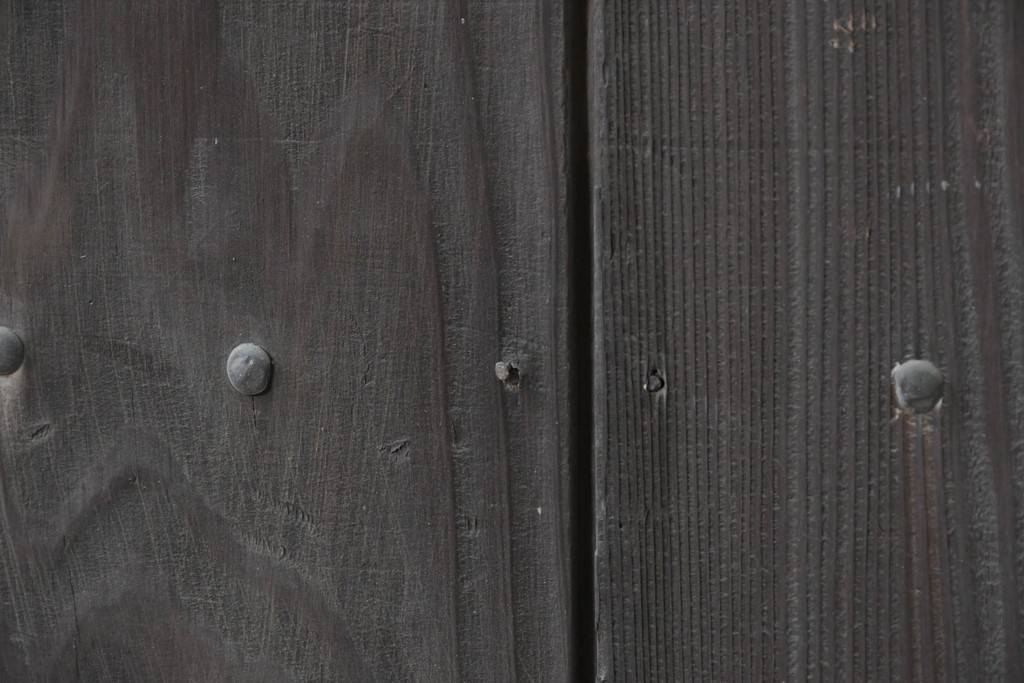 アンティーク建具　大正から昭和初期　杉材　木味の良さが引き立つ蔵戸1枚　(R-087463)