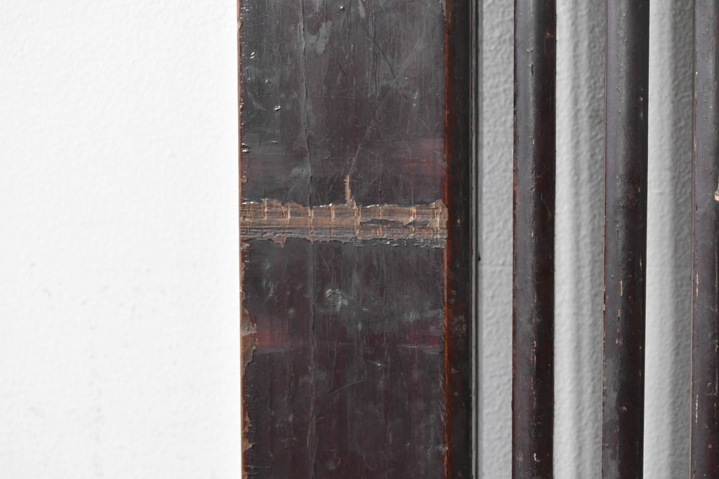 アンティーク建具　明治から大正期　栗材の力強い表情と格子意匠が美しい蔵戸1枚　(R-087464)