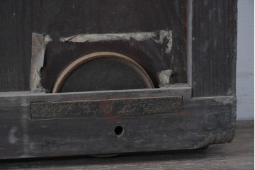 アンティーク建具　明治から大正期　栗材の力強い表情と格子意匠が美しい蔵戸1枚　(R-087464)