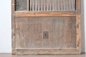 アンティーク建具　明治から大正期　時を重ねた木味が魅力の格子蔵戸1枚　(R-087465)