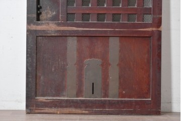 アンティーク建具　明治から大正期　狐格子が目を引く蔵戸1枚　(R-087466)