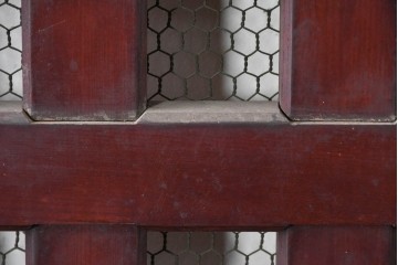 アンティーク建具　明治から大正期　狐格子が目を引く蔵戸1枚　(R-087466)