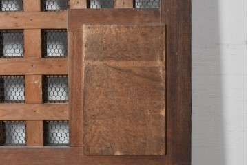 アンティーク建具　明治から大正期　狐格子が目を引く蔵戸1枚　(R-087466)