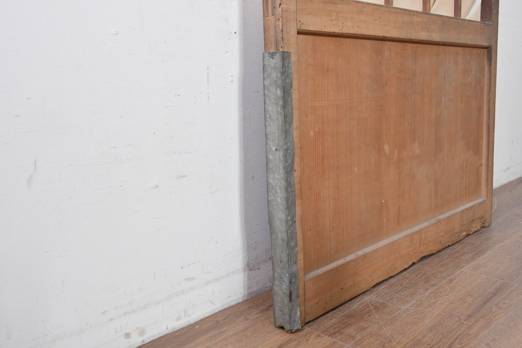 アンティーク建具　明治から大正期　素朴な格子が味わい深い障子蔵戸1枚　(R-087467)