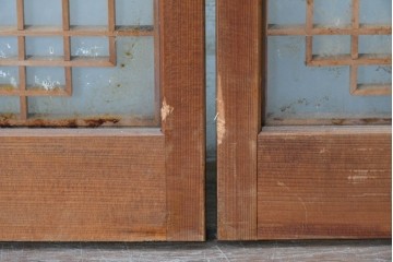 ヴィンテージ建具　昭和中期　両面ガラス　幾何学模様が洗練された雰囲気を添える書院戸4枚セット　(R-087468)