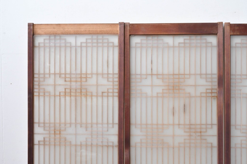 ヴィンテージ建具　昭和中期　両面ガラス　幾何学模様が洗練された雰囲気を添える書院戸4枚セット　(R-087468)