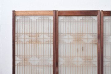 ヴィンテージ建具　昭和中期　両面ガラス　幾何学模様が洗練された雰囲気を添える書院戸4枚セット　(R-087468)