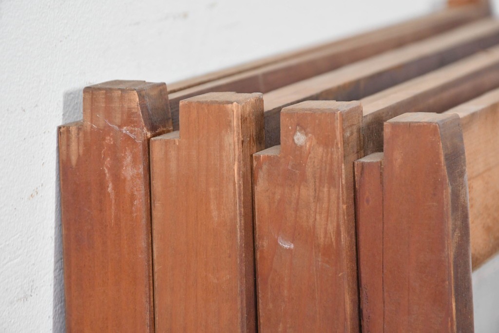 ヴィンテージ建具　昭和中期　両面ガラス　幾何学模様が洗練された雰囲気を添える書院戸4枚セット　(R-087468)