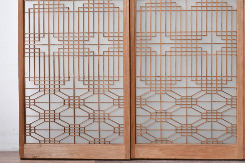 ヴィンテージ建具　昭和中期　片面ガラス　多彩な組子模様が目を引く書院戸4枚セット　(R-087469)