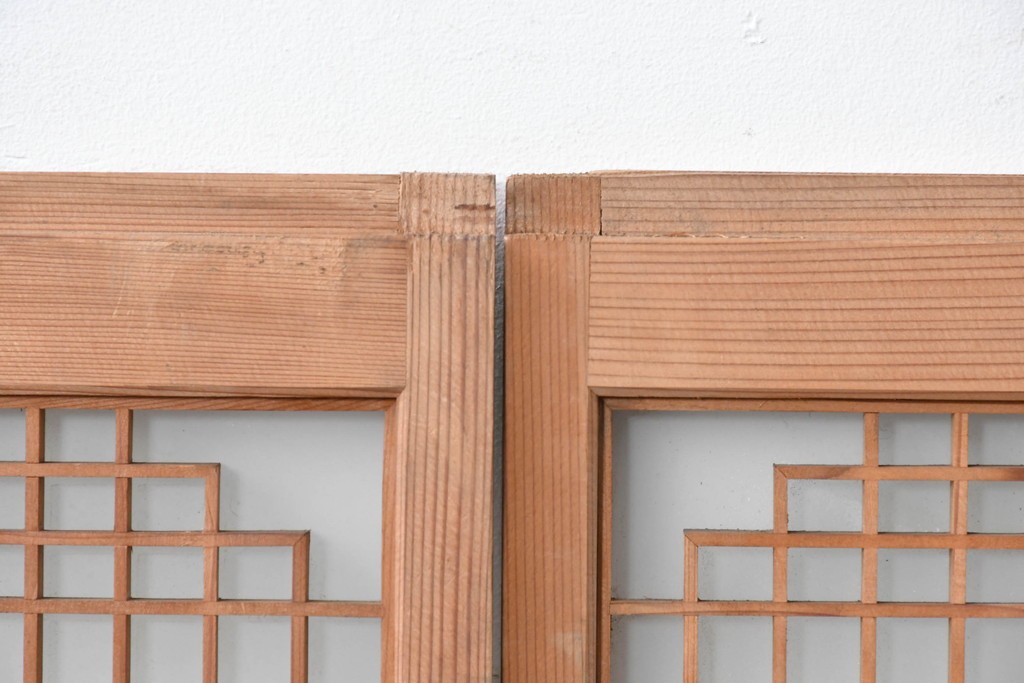 ヴィンテージ建具　昭和中期　片面ガラス　多彩な組子模様が目を引く書院戸4枚セット　(R-087469)