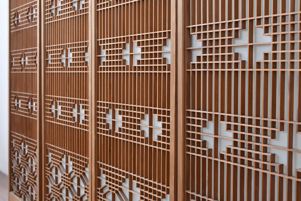 ヴィンテージ建具　昭和中期　片面ガラス　多彩な組子模様が目を引く書院戸4枚セット　(R-087469)