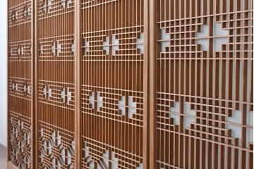 ヴィンテージ建具　昭和中期　片面ガラス　多彩な組子模様が目を引く書院戸4枚セット　(R-087469)