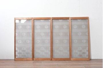 ヴィンテージ建具　昭和中期　片面ガラス　多彩な組子模様が目を引く書院戸4枚セット　(R-087469)