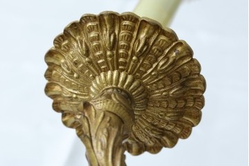 イギリスアンティーク　真鍮(しんちゅう)　華やかな装飾が目を引くウォールライト　(R-087470)