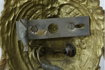 イギリスアンティーク　真鍮(しんちゅう)　華やかな装飾が目を引くウォールライト　(R-087471)