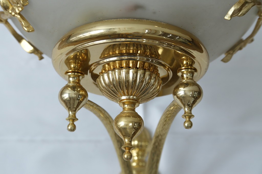 中古　YAMAGIWA(ヤマギワ)取り扱い　ゴールドフレームがクラシカルなボウル型シェードのウォールライト　(R-087472)