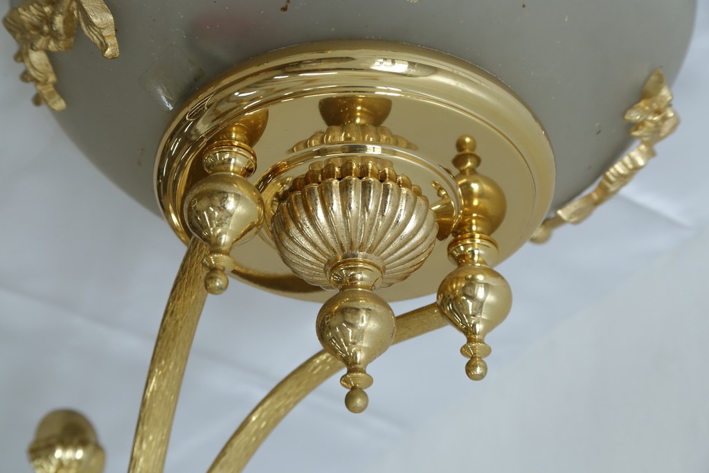 中古　YAMAGIWA(ヤマギワ)取り扱い　ゴールドフレームがクラシカルなボウル型シェードのウォールライト　(R-087473)