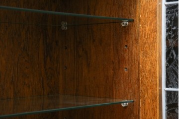 中古　美品　三越家具(現カントリーハウス)　Brugge(ブルージュ)　素材の美しさが引き立つステンドグラス入りのサイドボード　(R-087478)