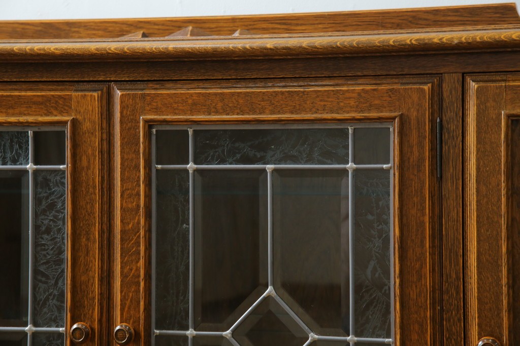 中古　美品　三越家具(現カントリーハウス)　Brugge(ブルージュ)　素材の美しさが引き立つステンドグラス入りのサイドボード　(R-087478)