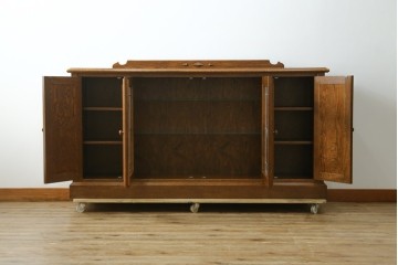 中古　美品　三越家具　COUNTRY HOUSE(カントリーハウス)　Brugge(ブルージュ)　素材の美しさが引き立つステンドグラス入りのサイドボード　(R-087478)