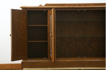 中古　美品　三越家具　COUNTRY HOUSE(カントリーハウス)　Brugge(ブルージュ)　素材の美しさが引き立つステンドグラス入りのサイドボード　(R-087478)