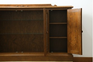 中古　美品　三越家具　COUNTRY HOUSE(カントリーハウス)　Brugge(ブルージュ)　素材の美しさが引き立つステンドグラス入りのサイドボード　(R-087478)