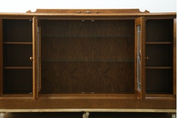 中古　美品　三越家具　COUNTRY HOUSE(カントリーハウス)　Brugge(ブルージュ)　素材の美しさが引き立つステンドグラス入りのサイドボード　(R-087478)
