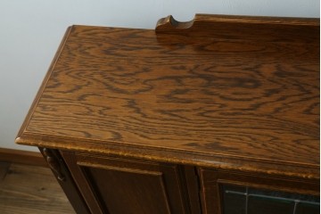 中古　美品　三越家具　COUNTRY HOUSE(カントリーハウス)　Brugge(ブルージュ)　素材の美しさが引き立つステンドグラス入りのサイドボード　(R-087478)