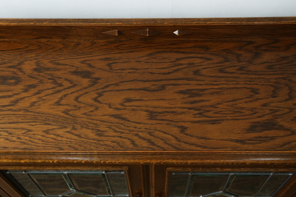 中古　美品　三越家具　COUNTRY HOUSE(カントリーハウス)　Brugge(ブルージュ)　素材の美しさが引き立つステンドグラス入りのサイドボード　(R-087478)