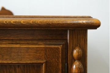 中古　美品　三越家具　COUNTRY HOUSE(カントリーハウス)　Brugge(ブルージュ)　素材の美しさが引き立つステンドグラス入りのサイドボード　(R-087478)