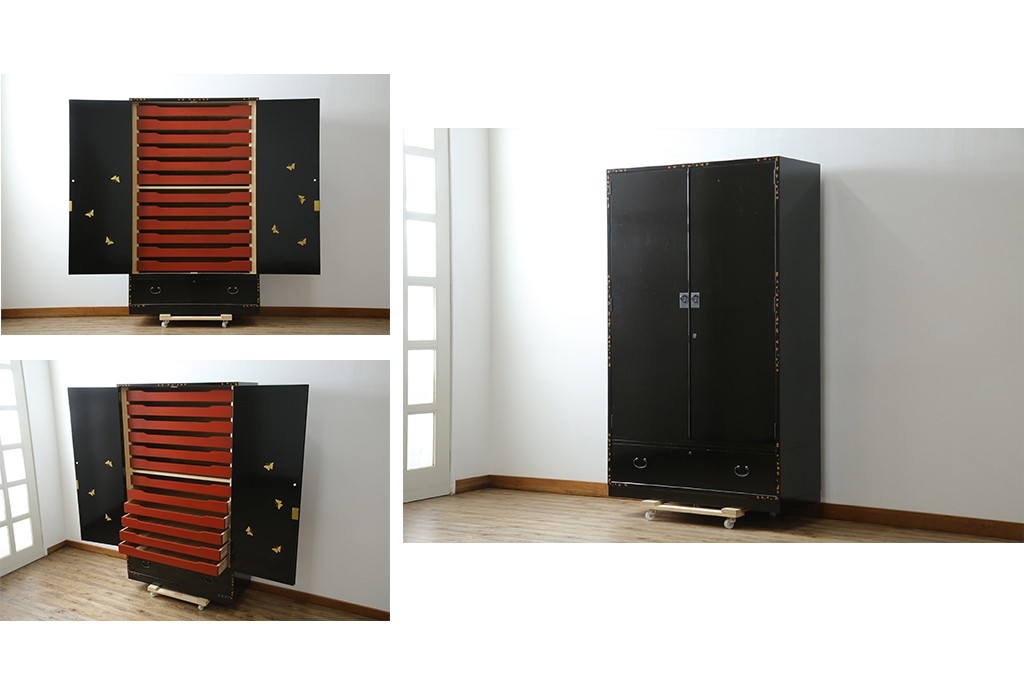 中古　美品　最高級品!!　桐材　奥ゆかしい蝶の図の蒔絵があしらわれた黒漆塗りの着物箪笥　(R-087479)