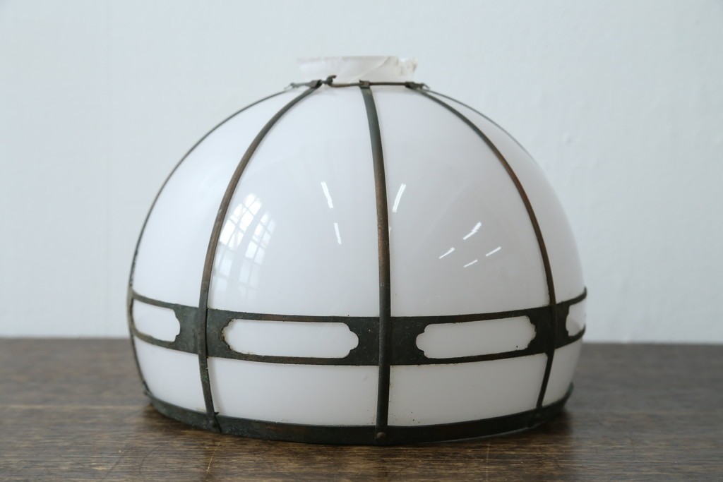 《引っ掛けシーリング式ペンダントライト加工費込み》　和製アンティーク　大正ロマン　ふっくらとしたドーム型の真鍮飾り付きペンダントライト　※傷み有り　(R-087480)