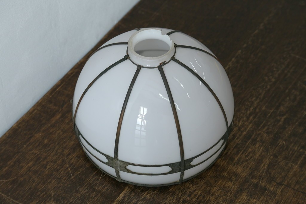 《引っ掛けシーリング式ペンダントライト加工費込み》　和製アンティーク　大正ロマン　ふっくらとしたドーム型の真鍮飾り付きペンダントライト　※傷み有り　(R-087480)