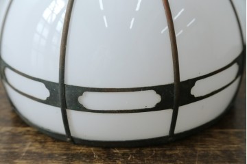 《引っ掛けシーリング式ペンダントライト加工費込み》　和製アンティーク　大正ロマン　ふっくらとしたドーム型の真鍮飾り付きペンダントライト　※傷み有り　(R-087480)