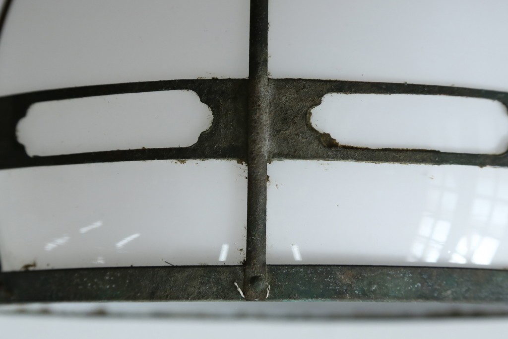 《引っ掛けシーリング式ペンダントライト加工費込み》　和製アンティーク　大正ロマン　ふっくらとしたドーム型の真鍮飾り付きペンダントライト　※傷み有り　(R-087480)