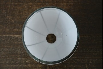 《引っ掛けシーリング式ペンダントライト加工費込み》　和製アンティーク　大正ロマン　ふっくらとしたドーム型の真鍮飾り付きペンダントライト　※傷み有り　(R-087480)