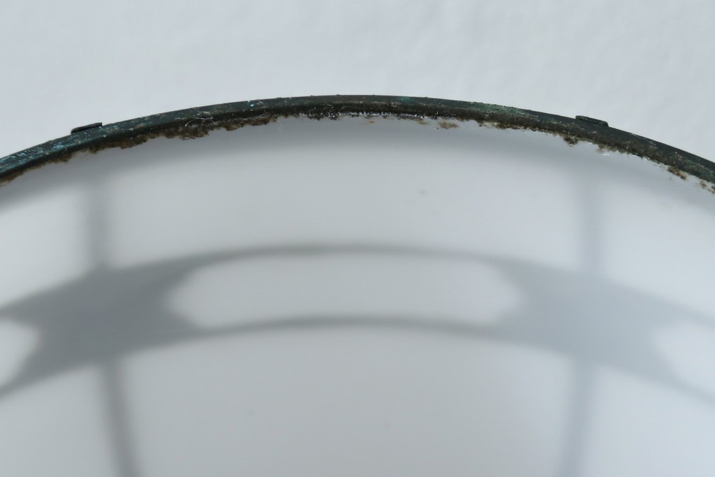 《引っ掛けシーリング式ペンダントライト加工費込み》　和製アンティーク　大正ロマン　ふっくらとしたドーム型の真鍮飾り付きペンダントライト　※傷み有り　(R-087480)