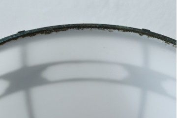 《引っ掛けシーリング式ペンダントライト加工費込み》　和製アンティーク　大正ロマン　ふっくらとしたドーム型の真鍮飾り付きペンダントライト　※傷み有り　(R-087480)