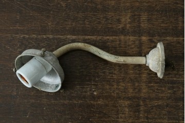 和製アンティーク　昭和初期　丸いシェードが可愛らしいレトロなウォールライト　(R-087481)