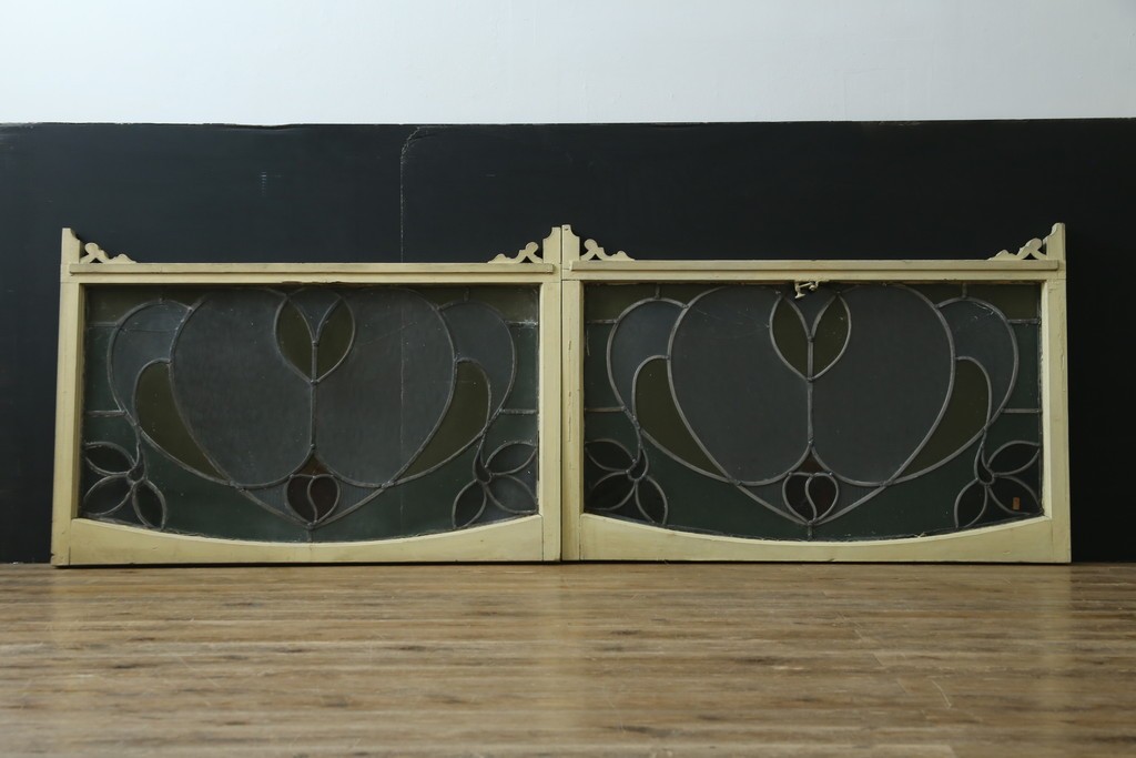 アンティーク建具　希少!!　大正ロマンの趣漂う洋館のステンドグラス入り窓　(R-087483)