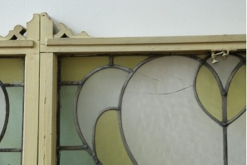 アンティーク建具　希少!!　大正ロマンの趣漂う洋館のステンドグラス入り窓　(R-087483)