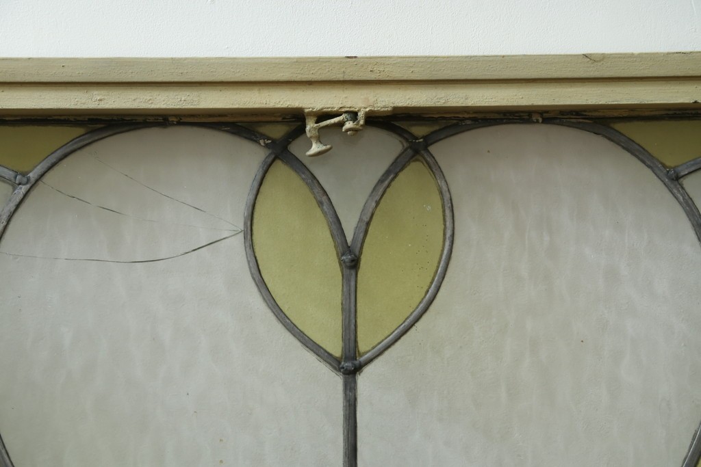 アンティーク建具　希少!!　大正ロマンの趣漂う洋館のステンドグラス入り窓　(R-087483)