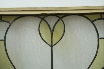 アンティーク建具　希少!!　大正ロマンの趣漂う洋館のステンドグラス入り窓　(R-087483)